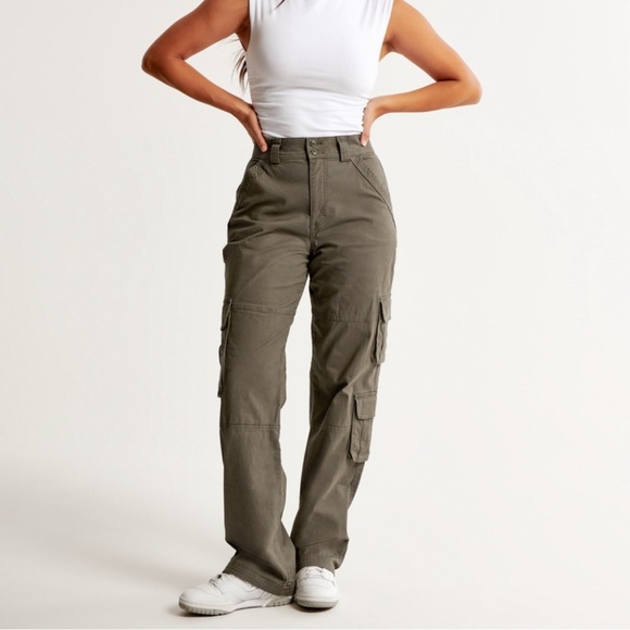 Abercrombie & Fitch Pants - AF Relaxed Cargo Pants 31L